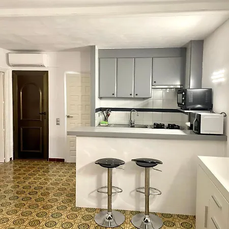 1 Apartment