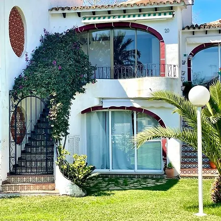 1 * Denia